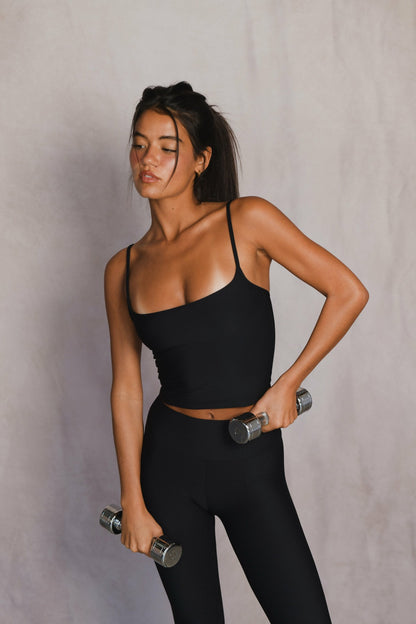 Skatie Levi Active Top in Black - Active