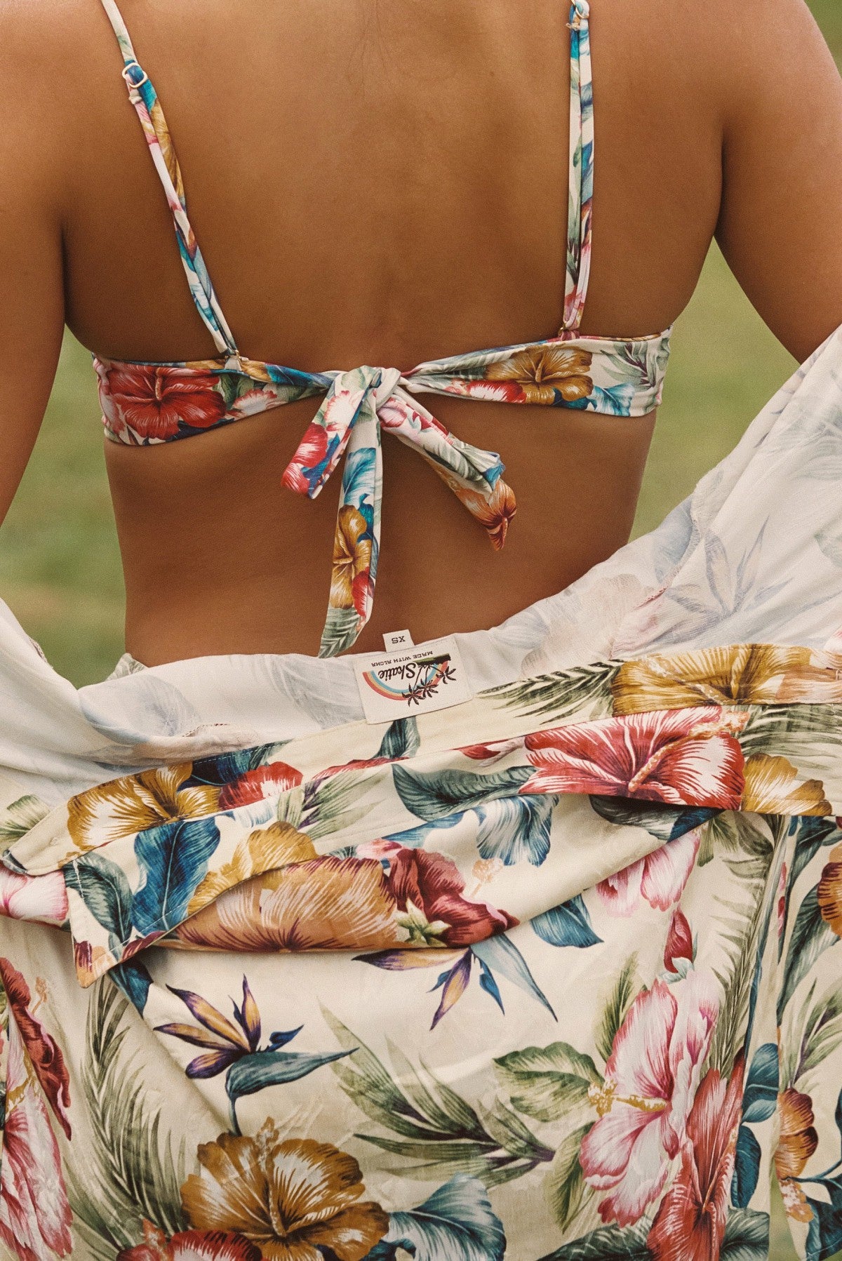 Skatie Tommy Button Down in Lei - Clothing|Swim