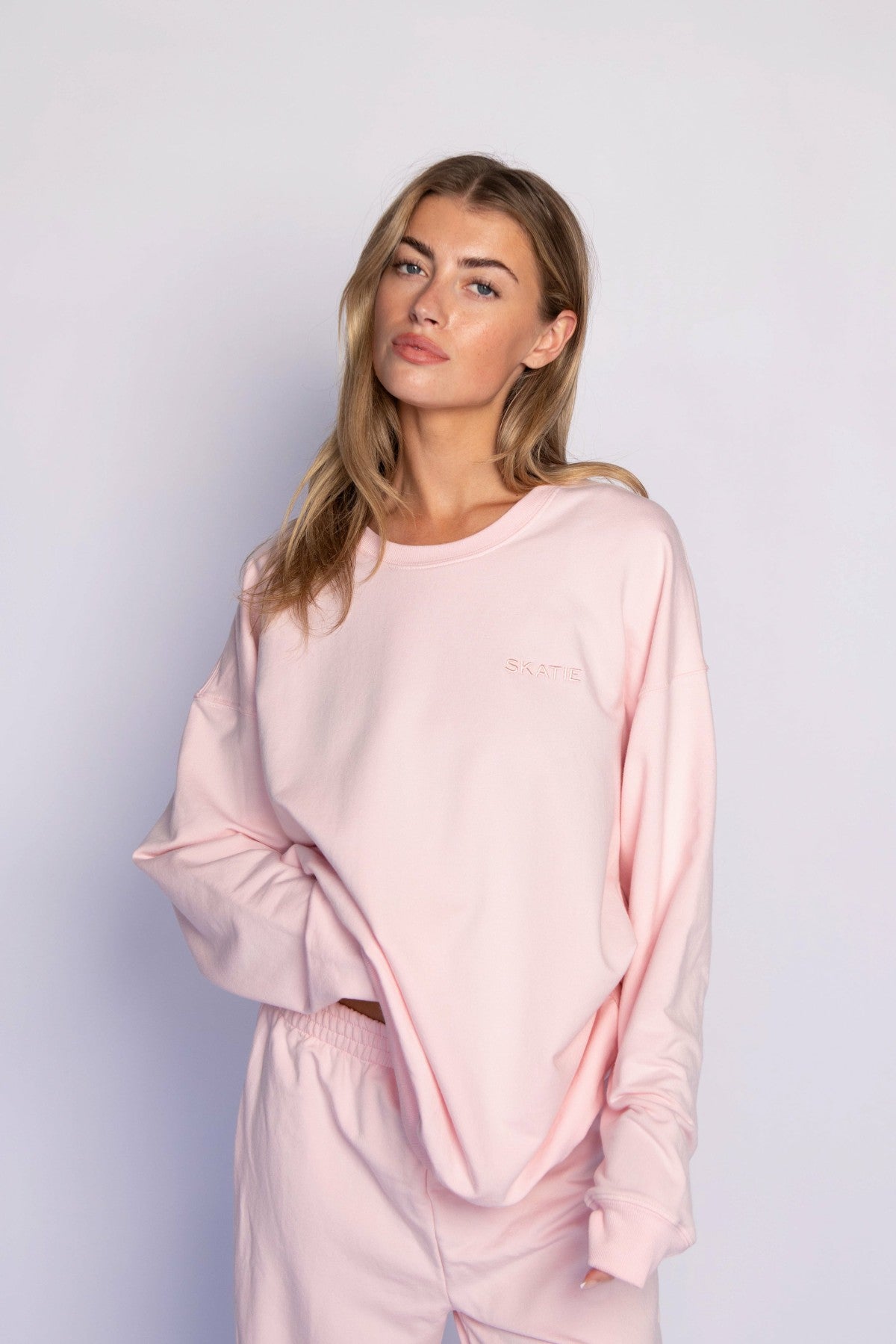 Skatie CLOUDLUX Chris Crewneck in Bubblegum - Clothing