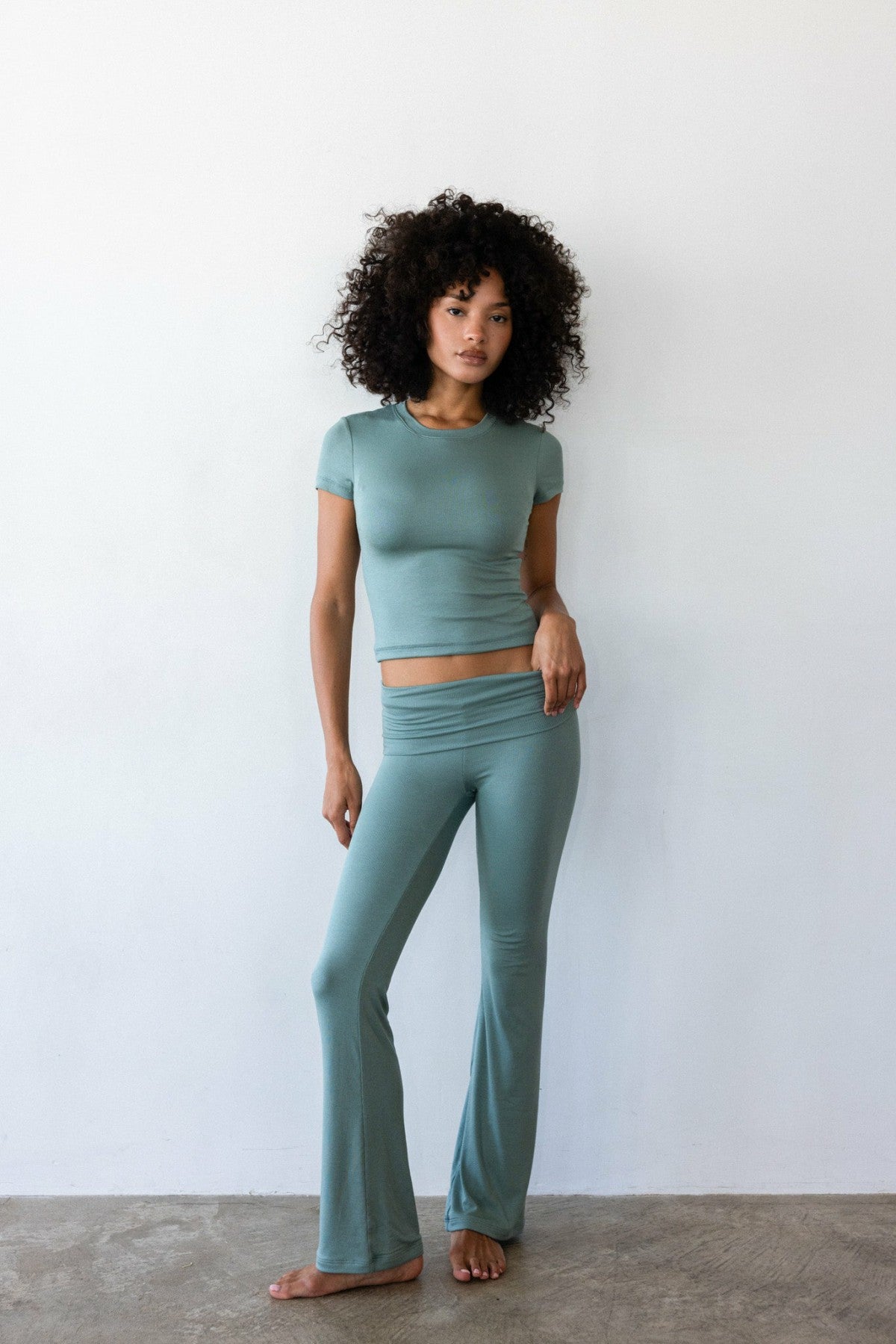 Skatie Easy Tee Ribbed in Sage - Clothing