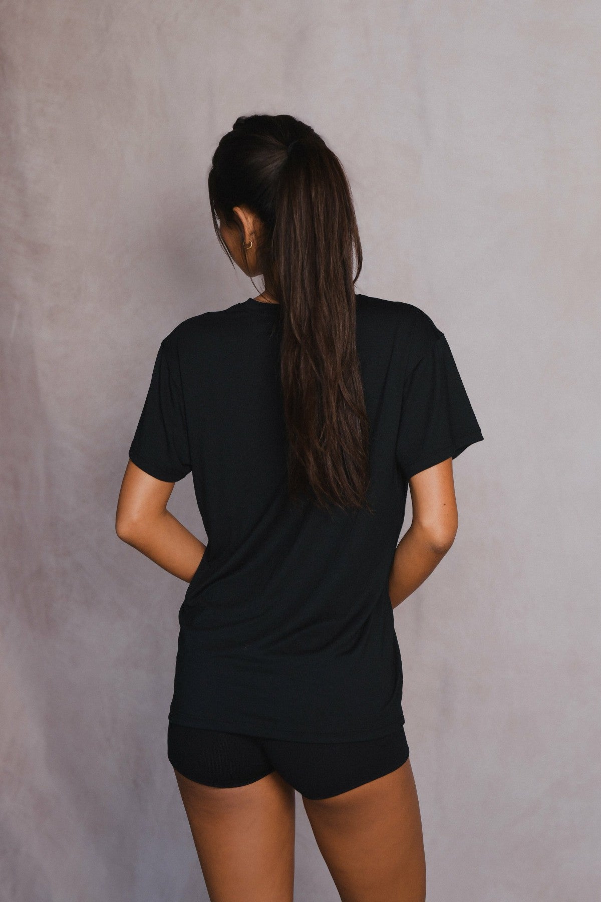 Skatie Hubby Tee Jersey in Black - Clothing