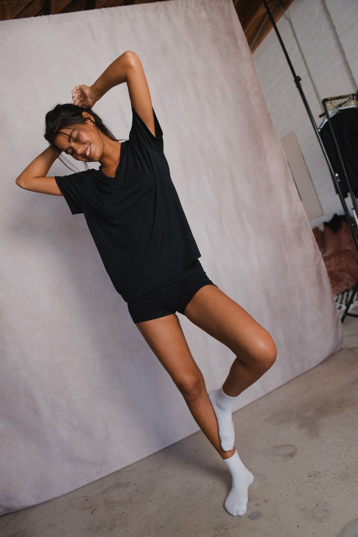 Skatie Hubby Tee Jersey in Black - Clothing