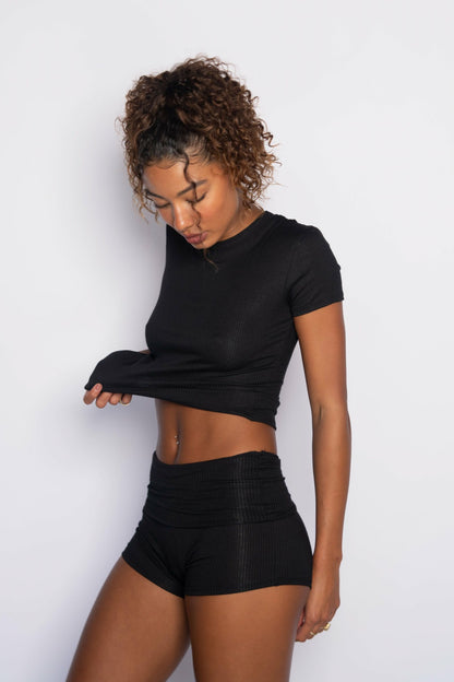 Skatie Easy Tee Ribbed in Black - Clothing