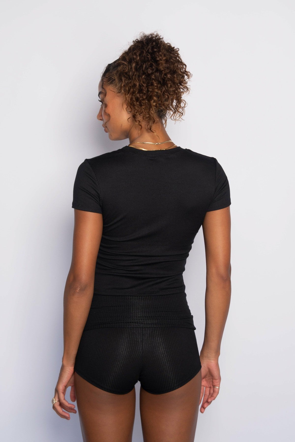 Skatie Easy Tee Ribbed in Black - Clothing