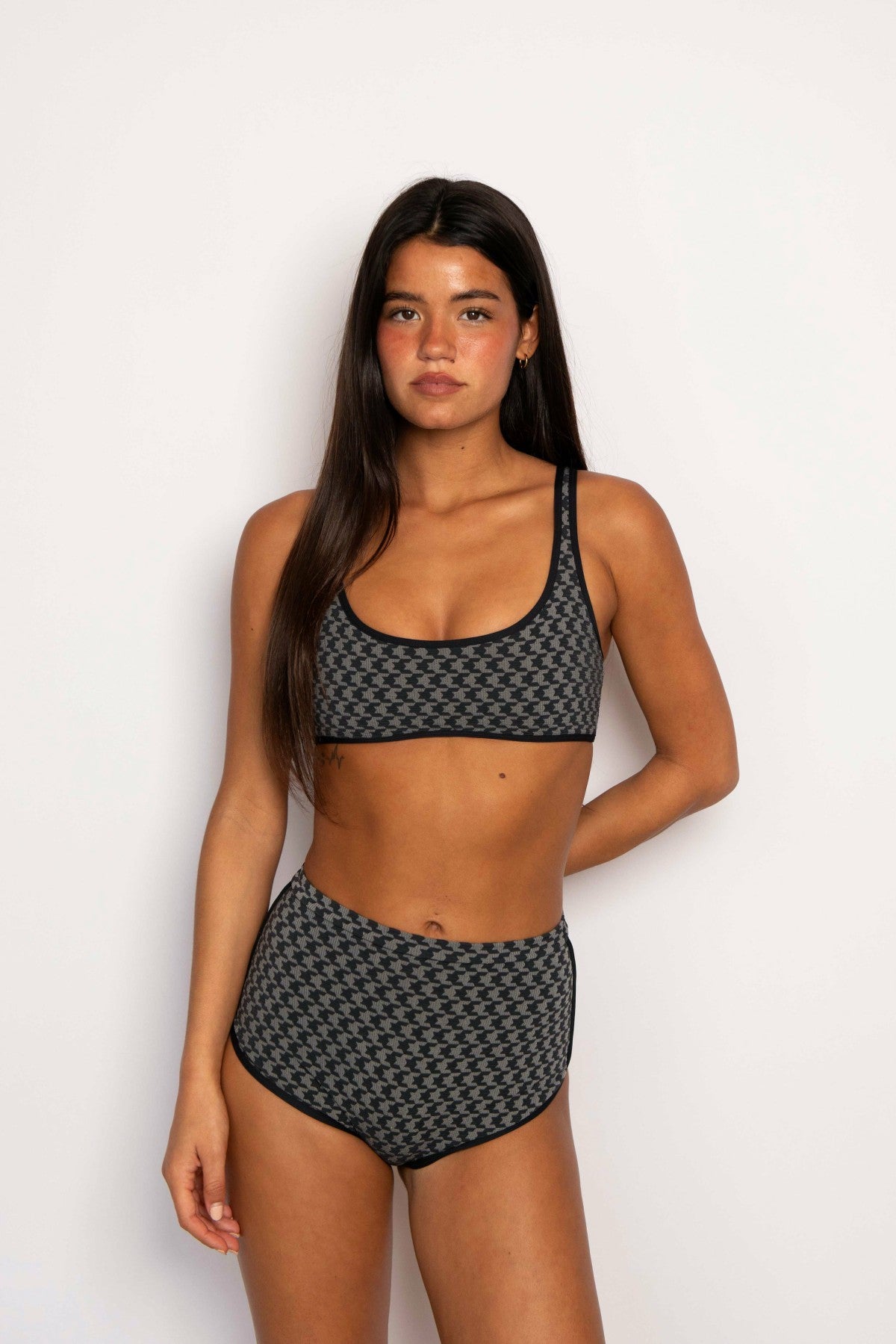 Skatie Wendy Bottom in Zicatela - Swim