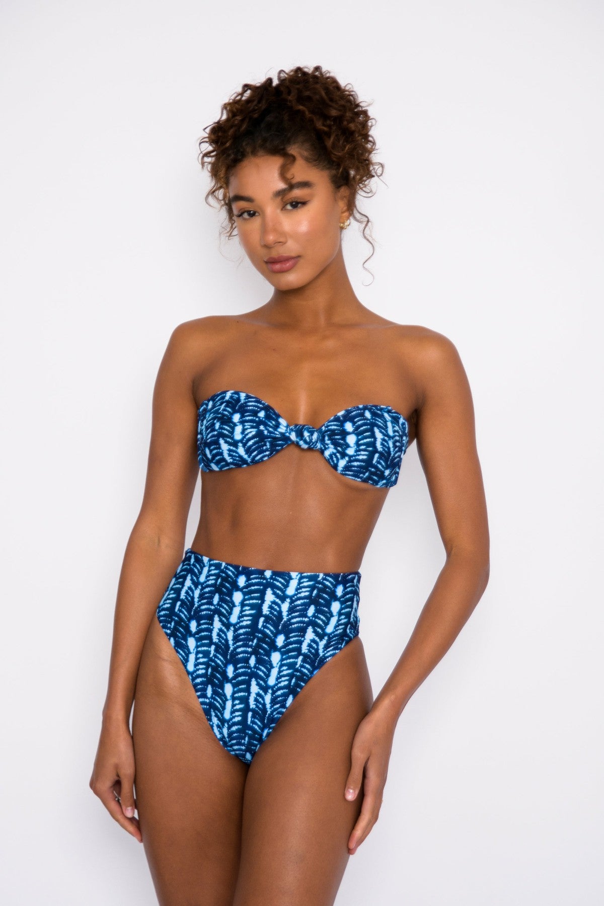 Skatie Lyndi Bikini Top in Azul - Swim
